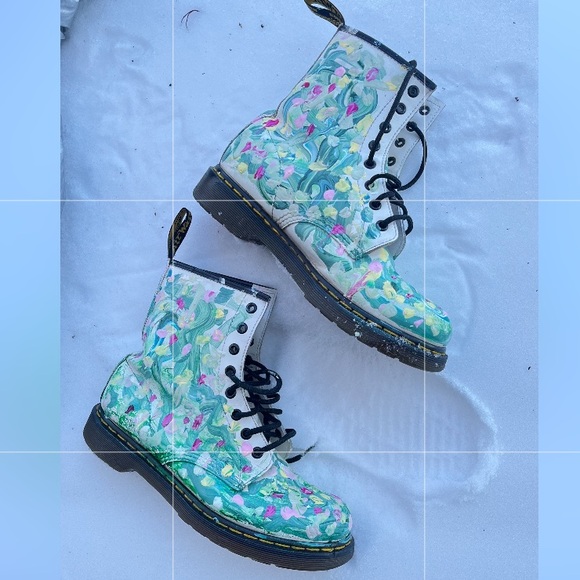 Deal!☘️💚Dr. Martens Floral Boots Hand Painted - Picture 8 of 8